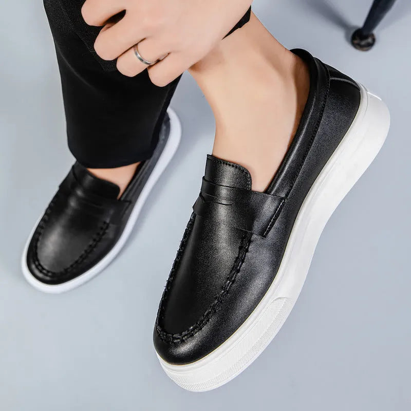 British style casual shoes in artificial PU leather with round toe design