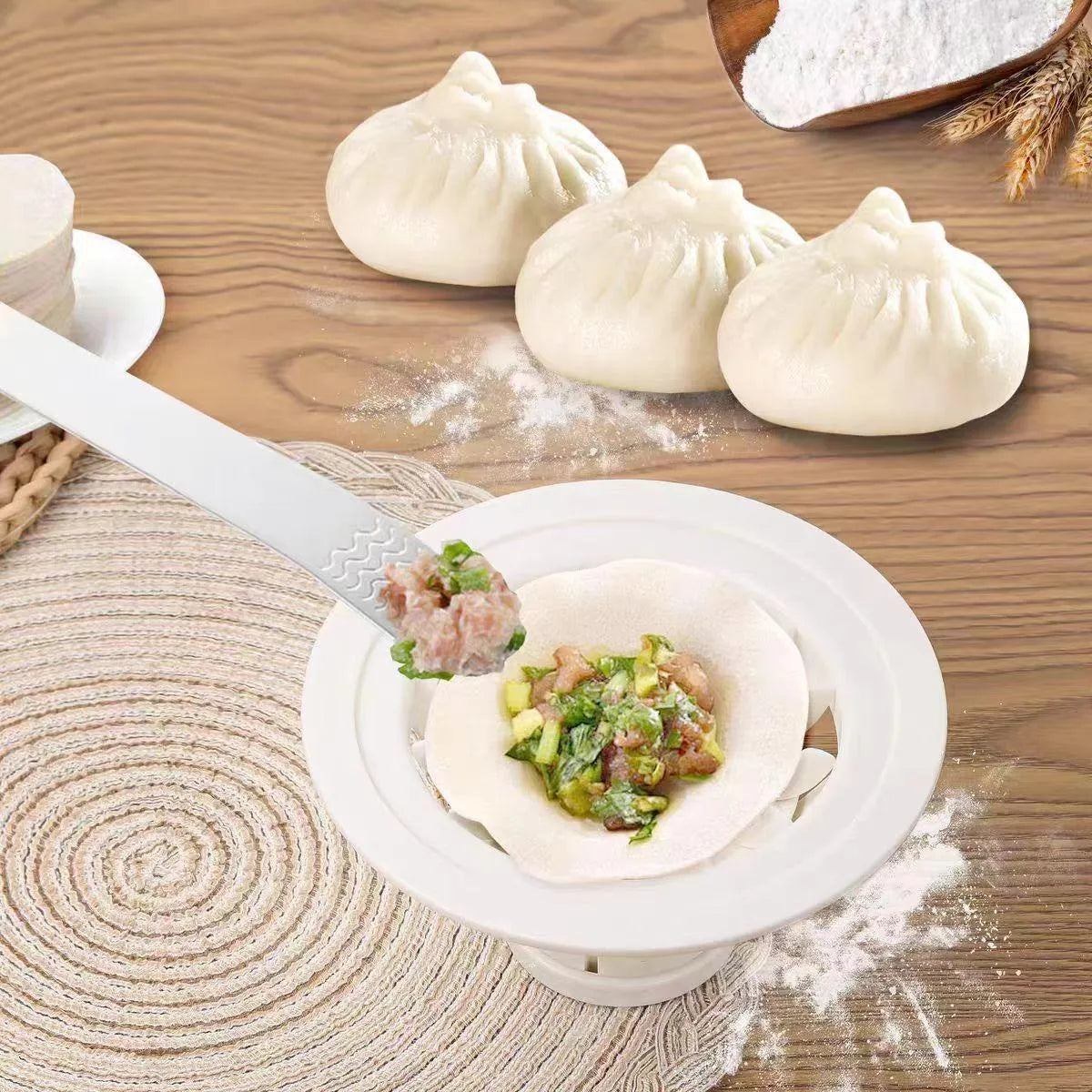 Black Jinkali 4-piece steamed bun and dumpling mould set for kitchen use