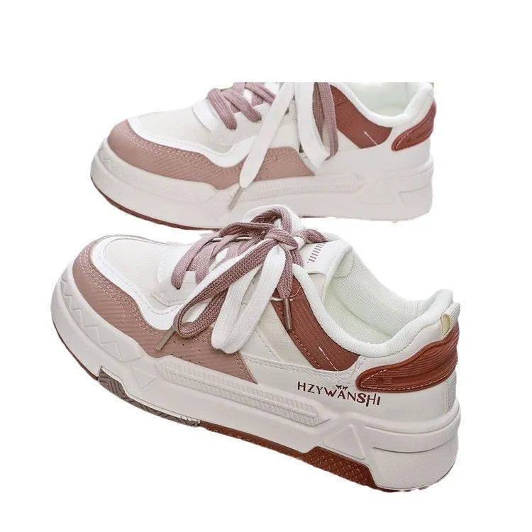Children's height-increasing shoes with thick rubber soles, cross shoulder straps, and synthetic leather uppers in beige