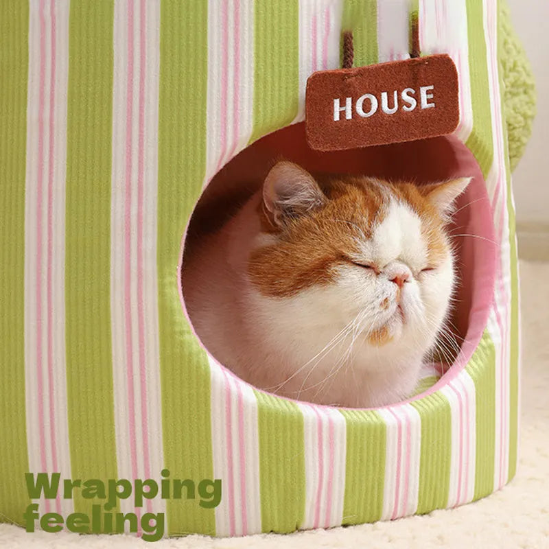 Green cauliflower-shaped enclosed pet house with tree hole entrance for cats and small dogs