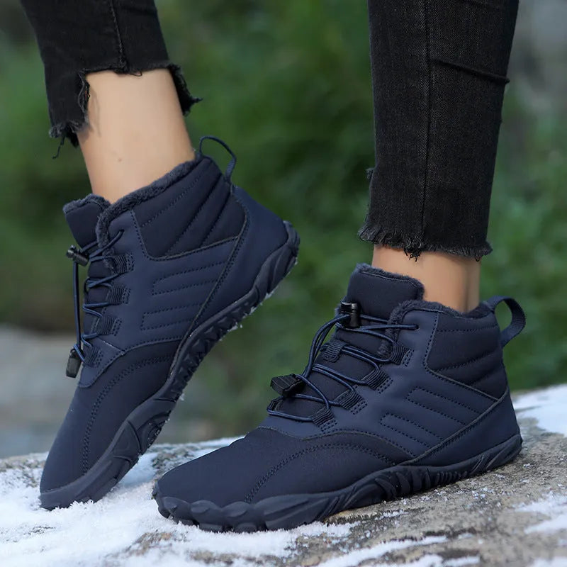 Winter slip-on boots with anti-ski rubber sole, Oxford cloth upper, and plush lining for men and women