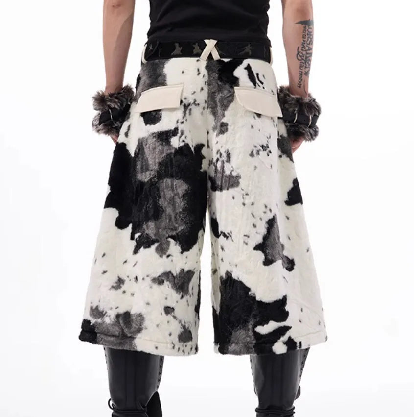 Milk fibre blend cropped trousers with fur stitching in a fashionable city style, showing personalised checkered and striped pattern options.