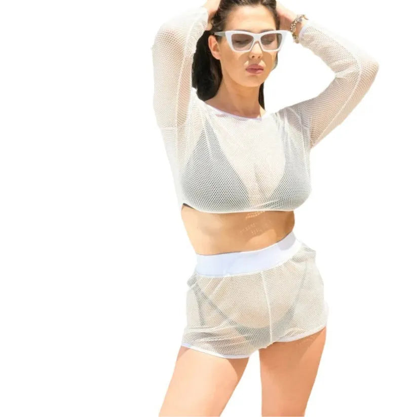 White transparent women's two-piece swimsuit with breathable straps on a mannequin.