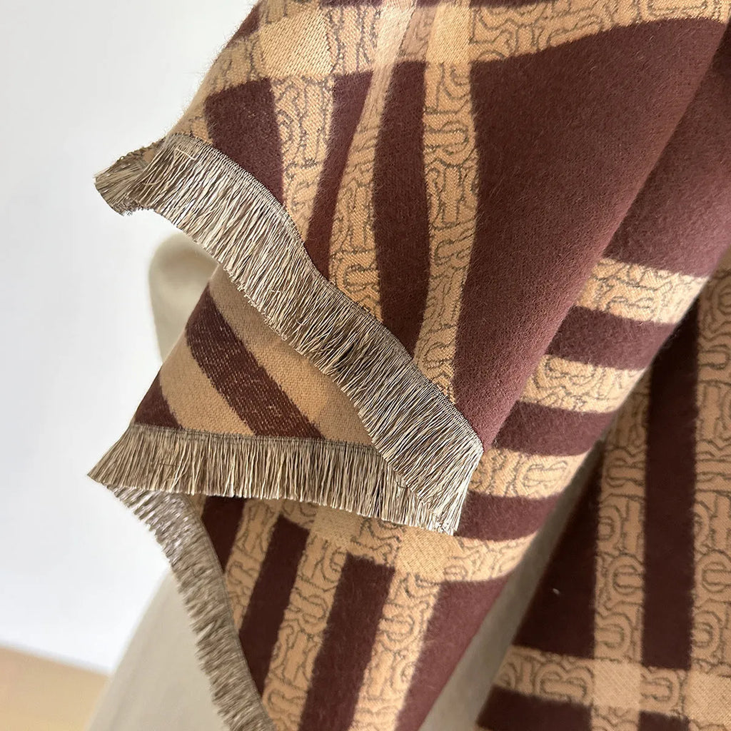 Imitation cashmere scarf in brown colour with tassels, measuring 185cm by 65cm
