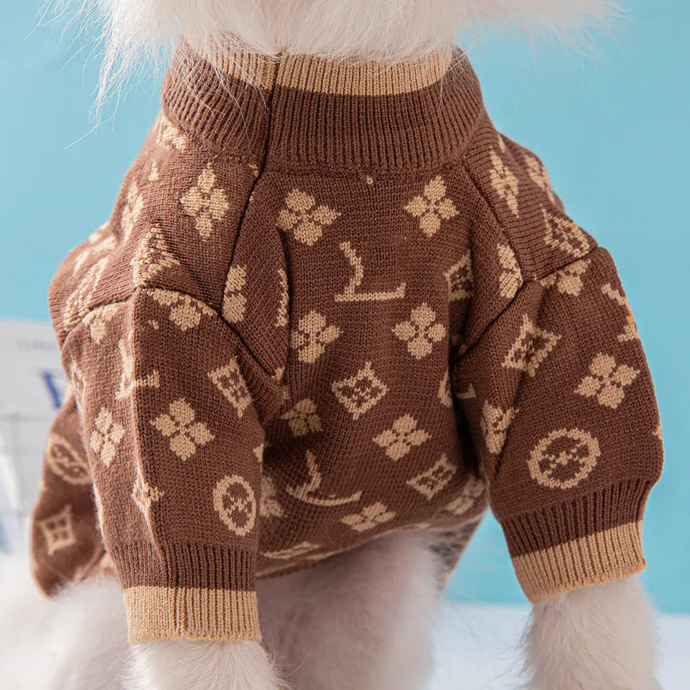 Wool dog sweater in European style for autumn and winter wear