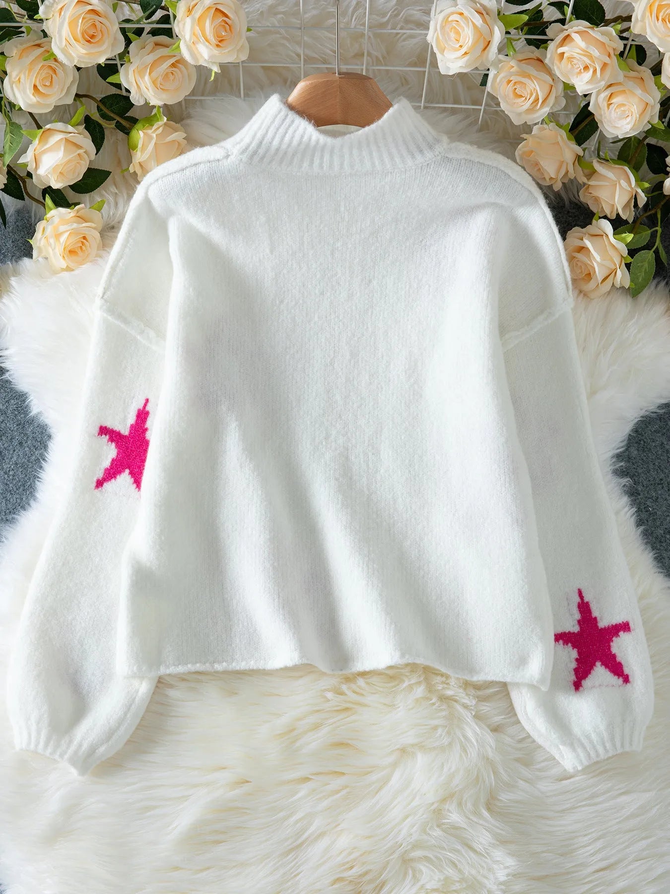 White women's turtleneck pullover sweater with five-pointed star pattern in imitation velvet fabric