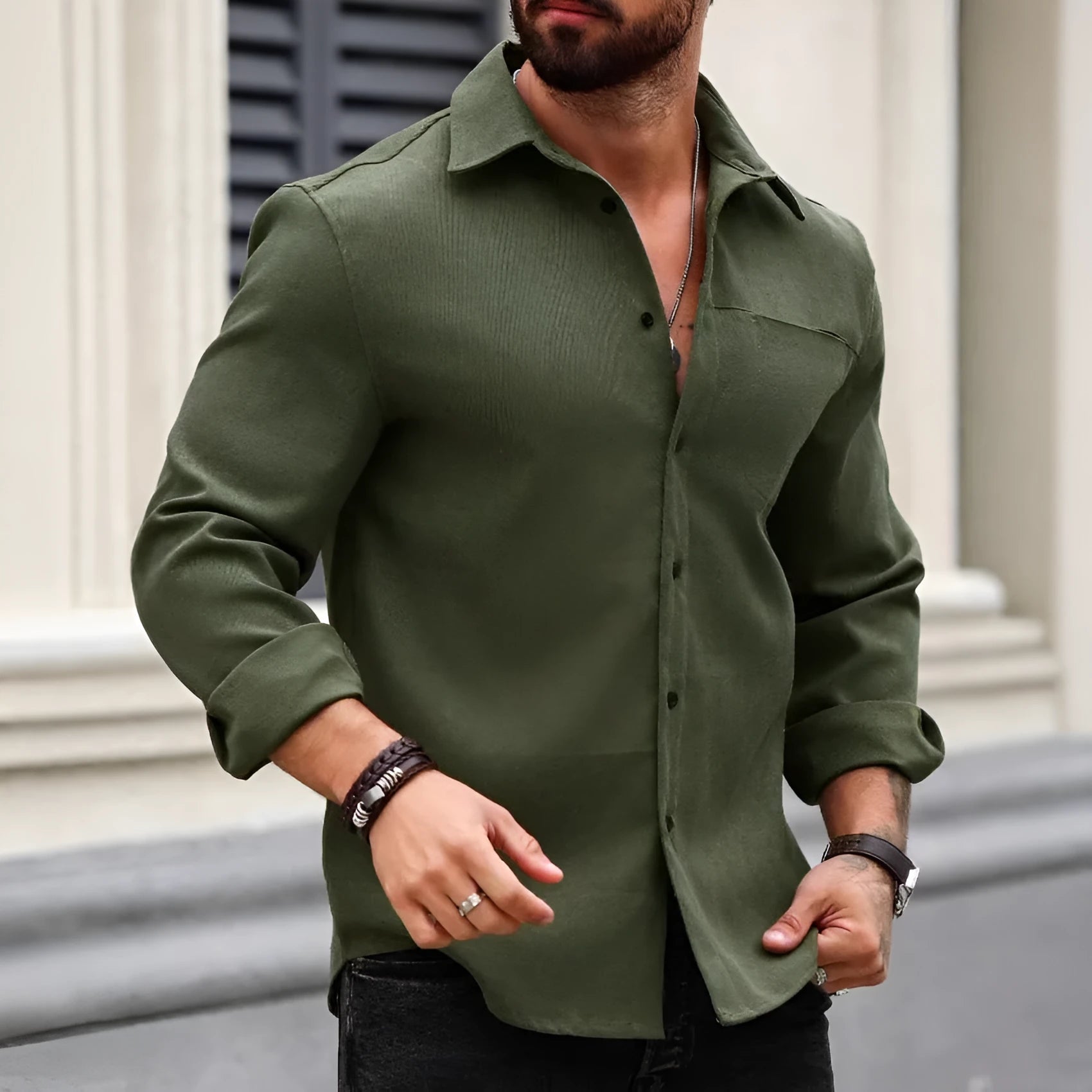 Men's solid colour long-sleeve cotton pocket shirt in navy blue, front view