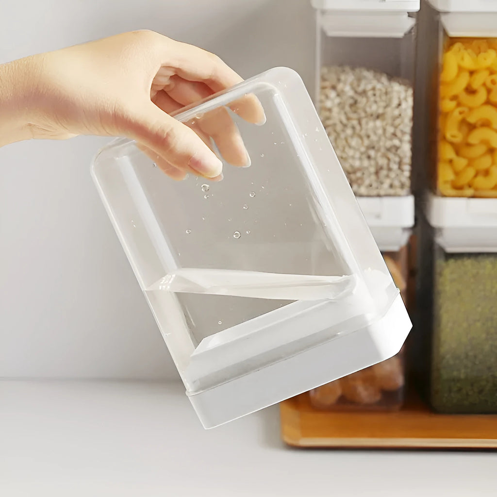 White transparent plastic food storage tank for grains with 400ml capacity