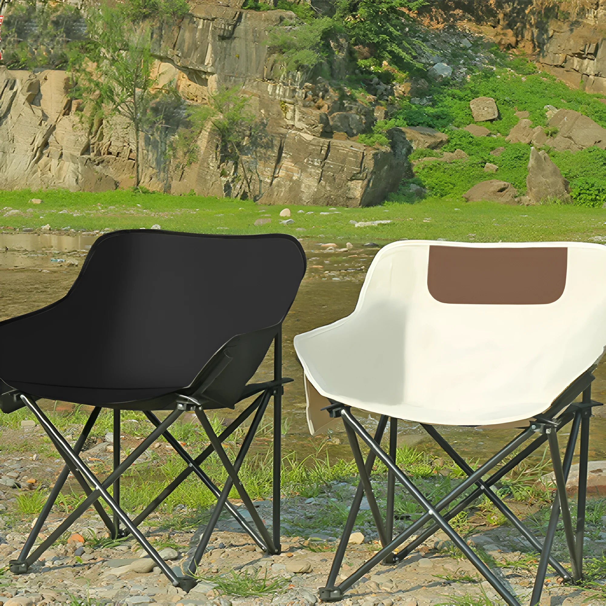 Folded and unfolded views of a portable outdoor recliner chair with steel frame and Oxford cloth seat