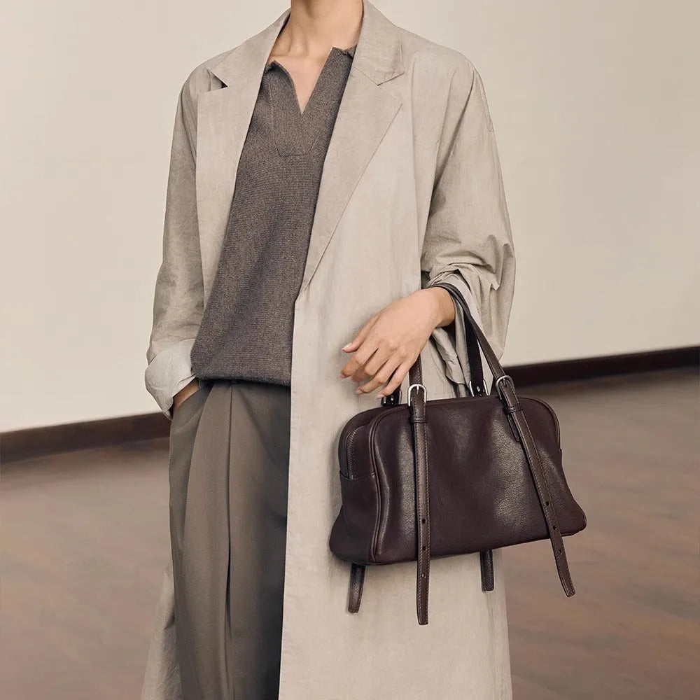 Women's retro style genuine leather shoulder bag in horizontal square silhouette with double straps