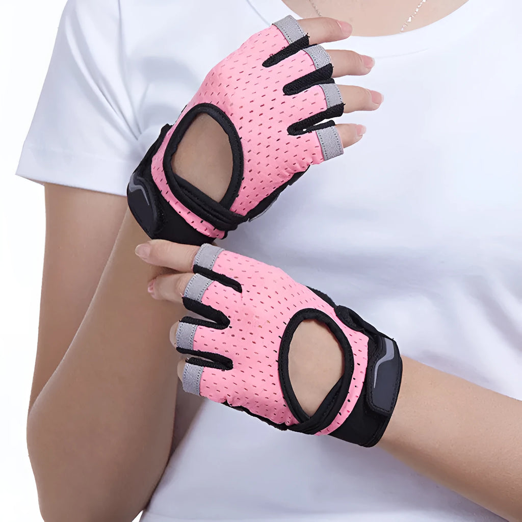 Nylon fitness gloves in black with wristband for dumbbell and horizontal bar exercises