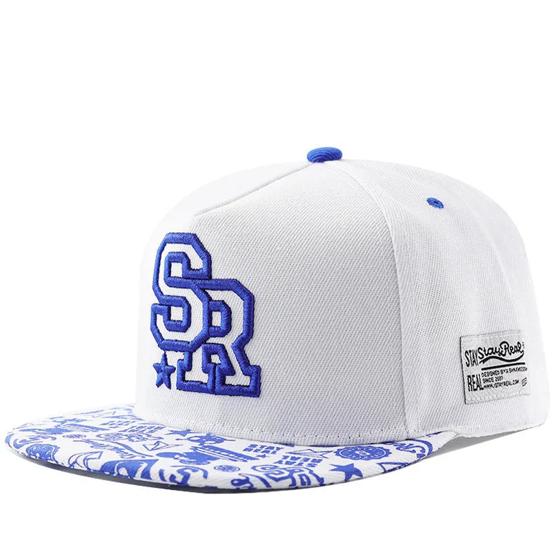 Cotton baseball cap with adjustable strap in black and white colour options