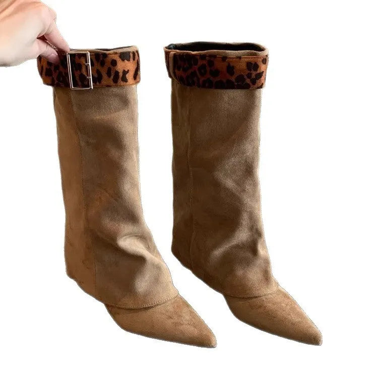 Women's retro Western mid-calf boots with belt buckle, square toe, and front lace-up in khaki colour