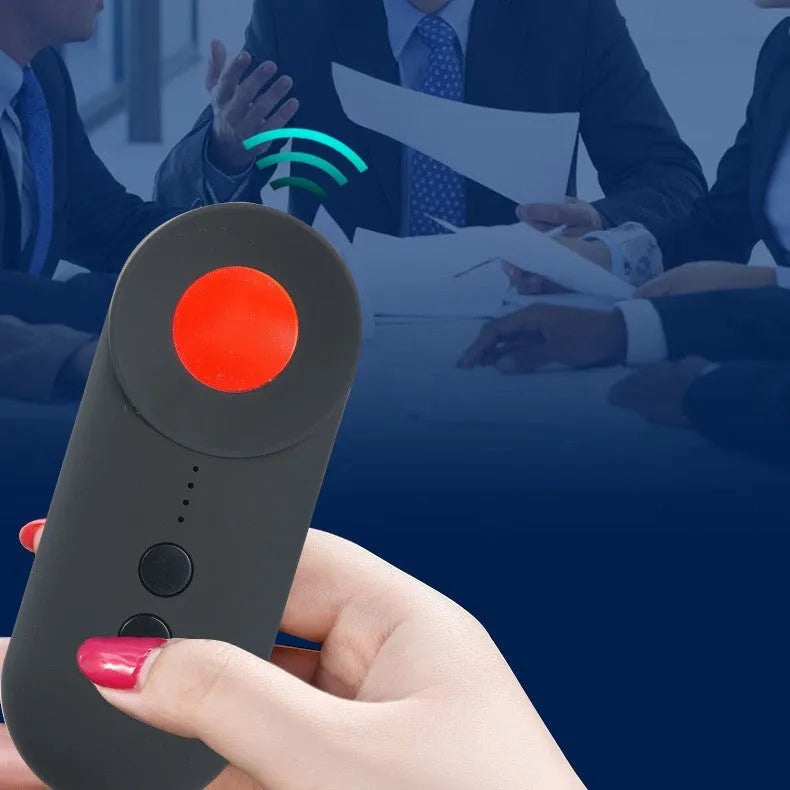 Black GPS signal detector with wifi detection for vehicles and hotels measuring 93.8mm long