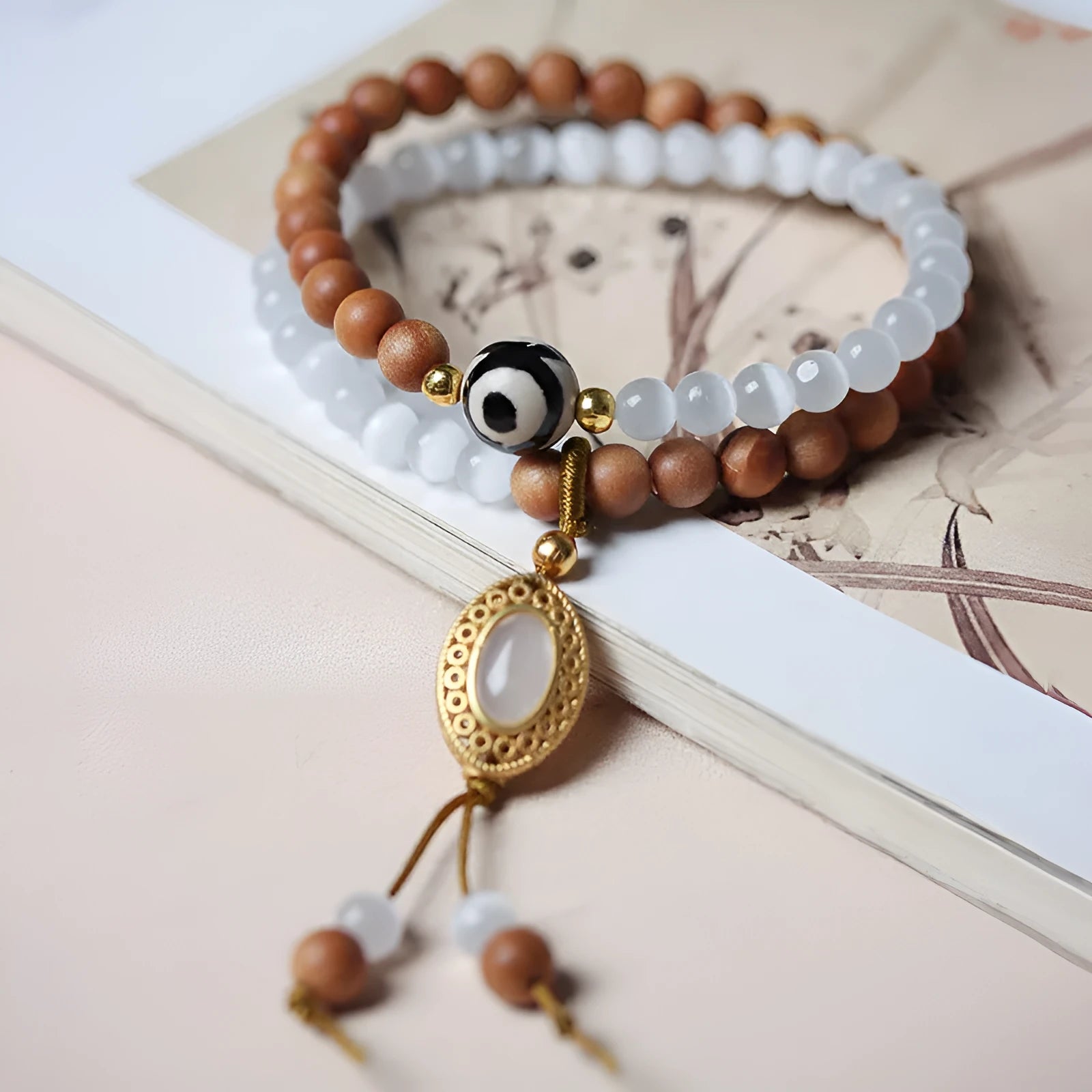 Sandalwood opal double ring bracelet with Tibetan beads in mixed material retro design