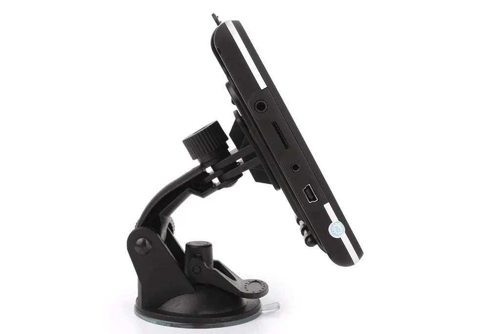 7-inch HD GPS navigator with visual reversing radar display on a car dashboard
