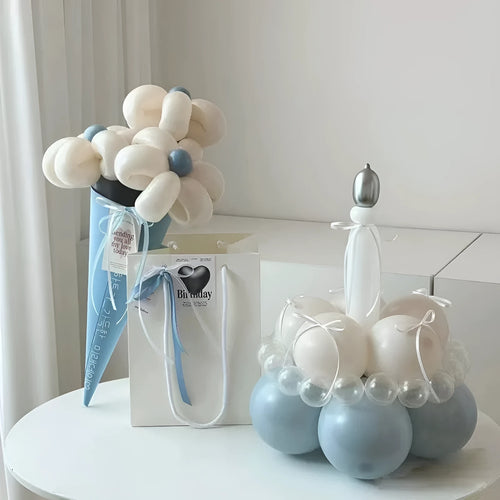 Balloon bouquet DIY decoration set with round shapes for cake centrepieces