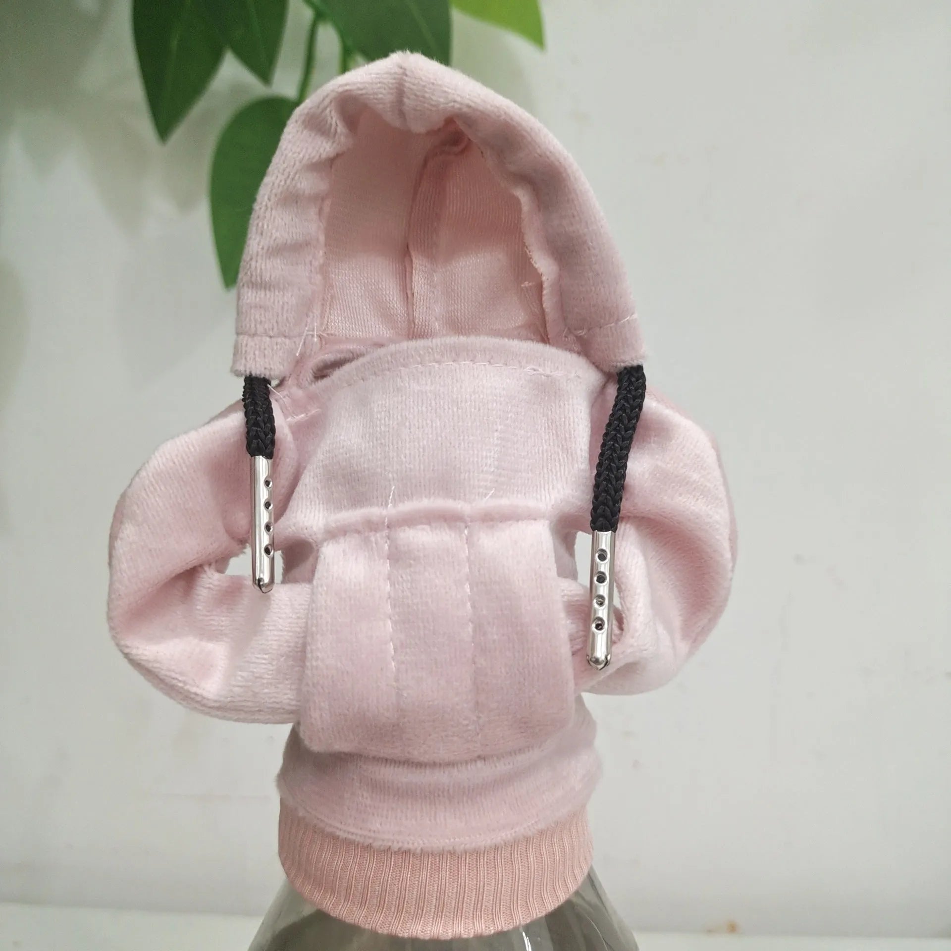Pure cotton gear lever sweater decoration in multiple colours on a car gear knob.