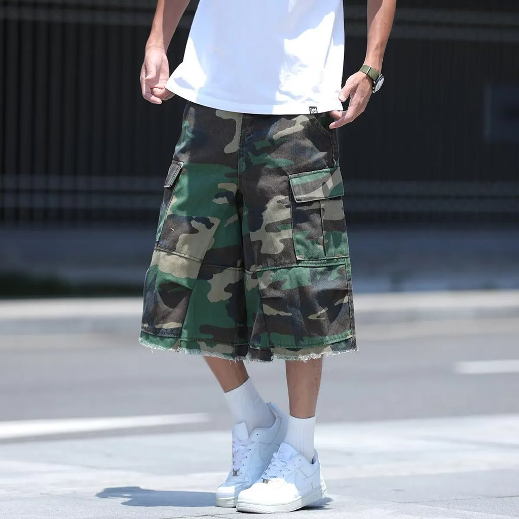 Men's American retro camouflage shorts in cotton with loose cropped fit