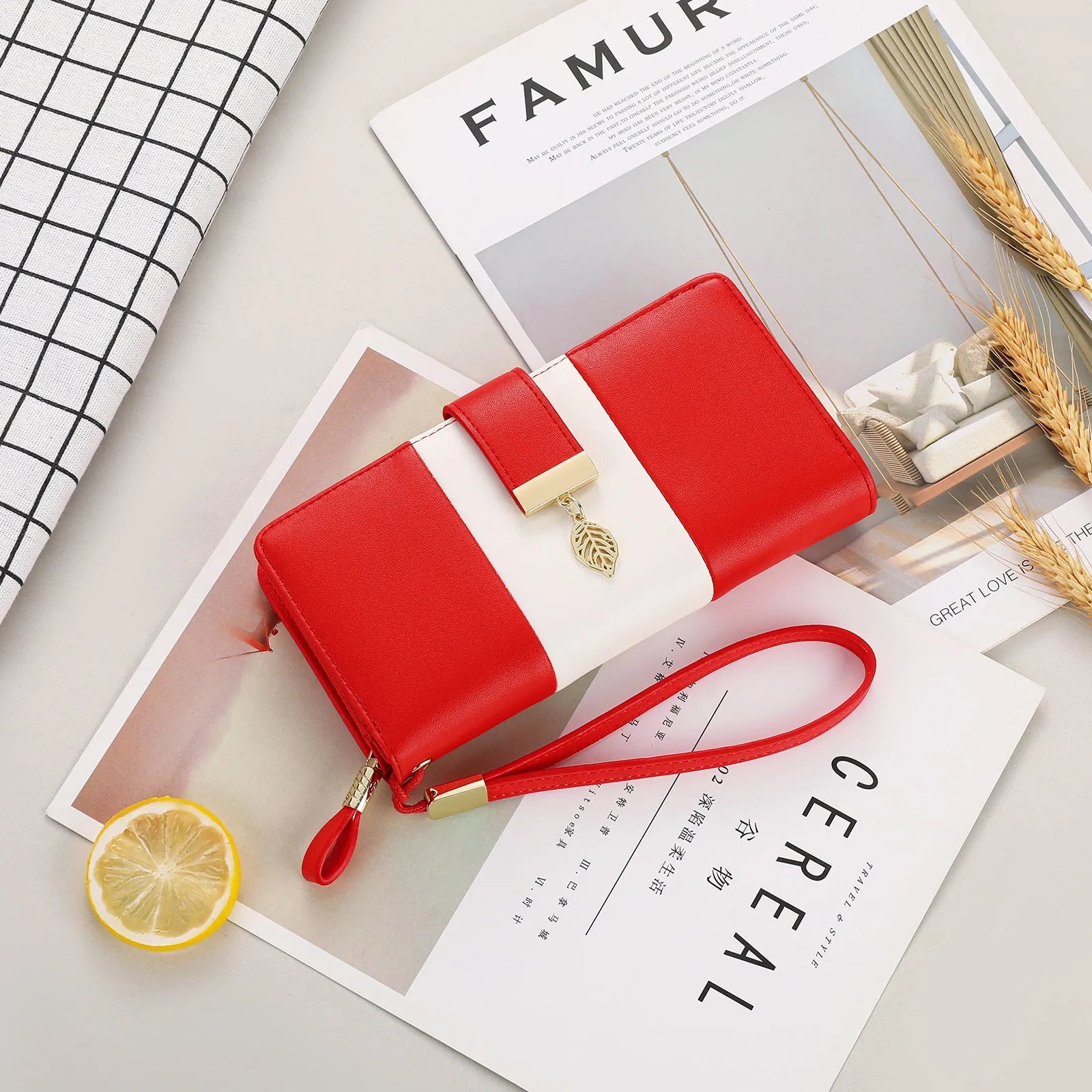 Anti-theft clutch bag in PU leather with lock, compact 19.5cm design in multiple colours