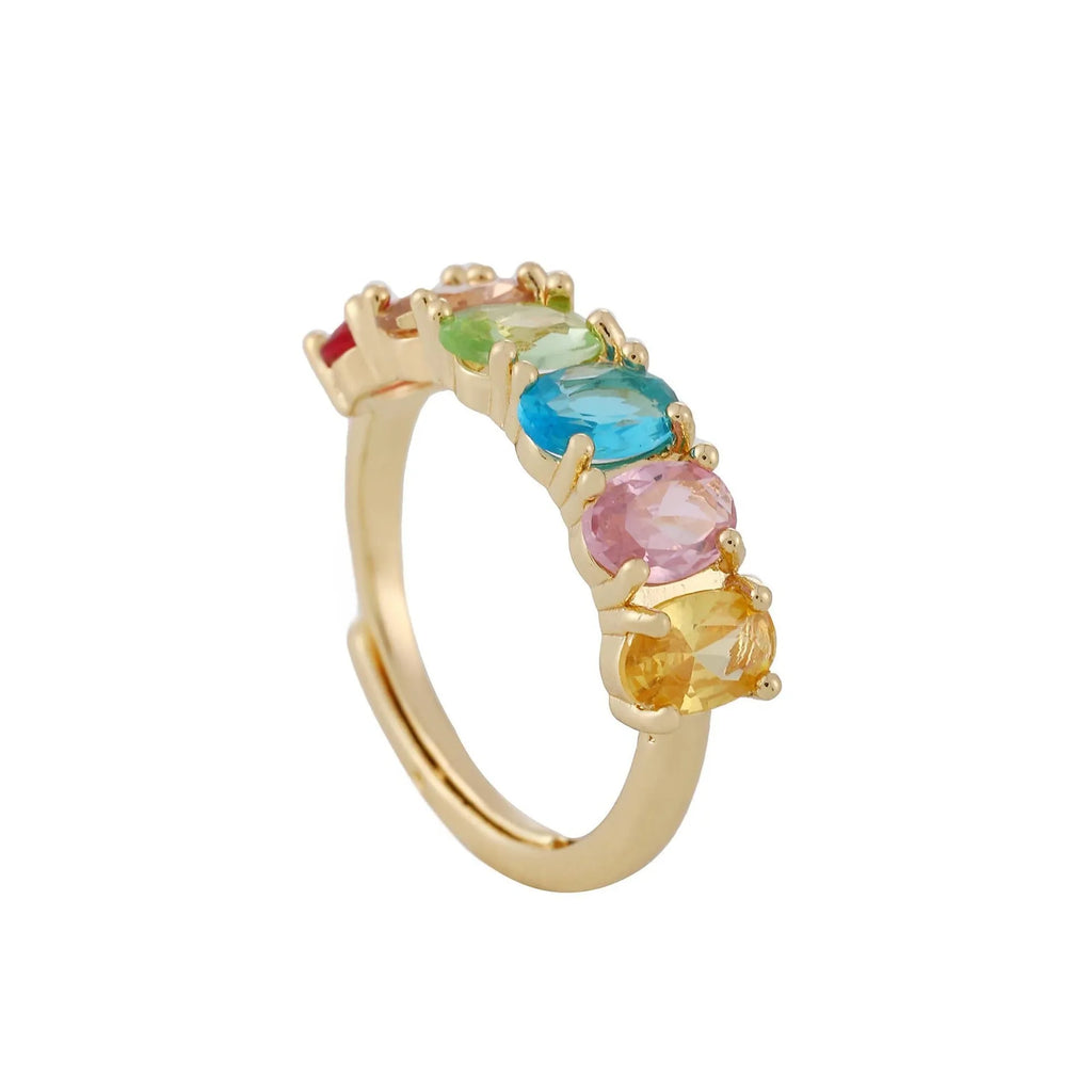 Gold-coloured adjustable zircon ring with a retro design on a copper band.