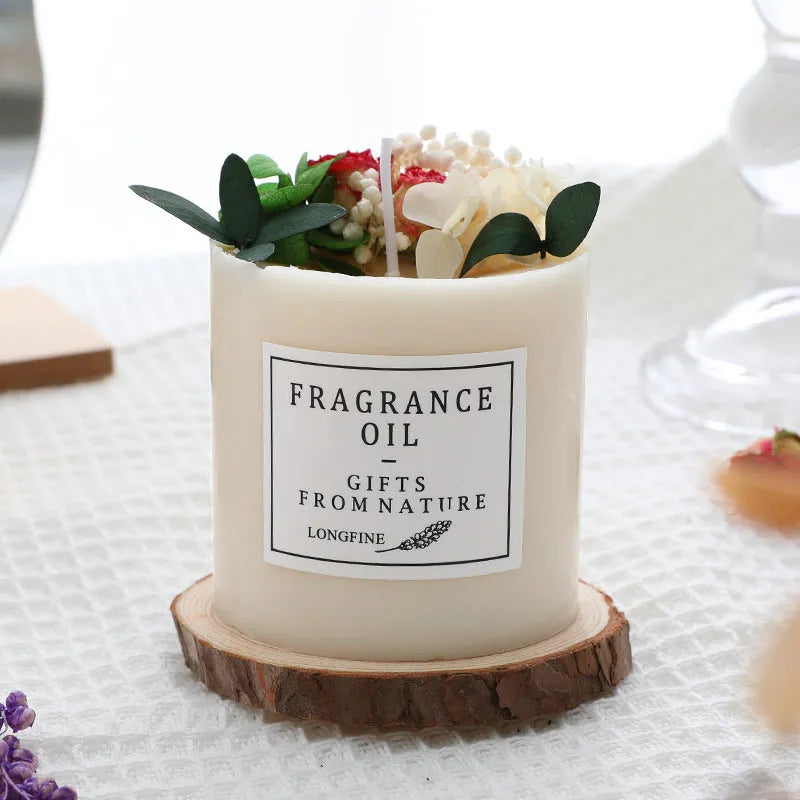 Dried flower decor aromatic candle in choice of scents, 330g, with optional gift box and wooden base.