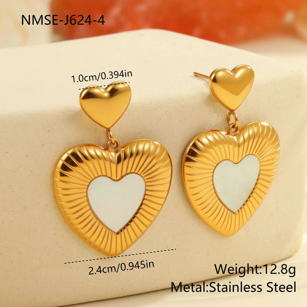 Women's stainless steel heart earrings with 18K gold electroplating and fritillary design elements