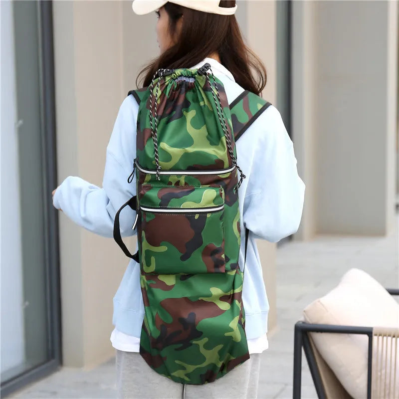 Waterproof nylon skateboard bag in camouflage colour with large capacity for outdoor sports