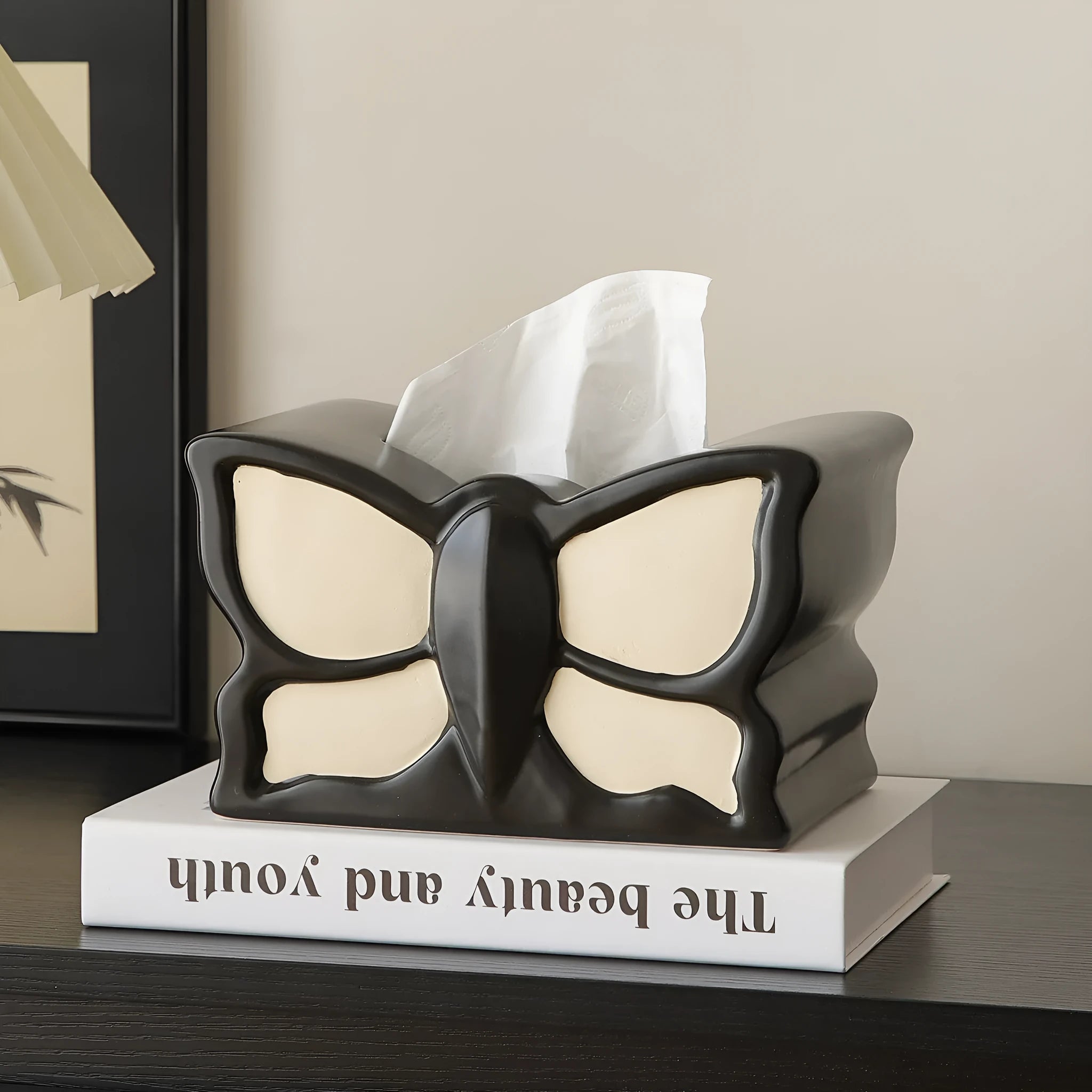 Butterfly design ceramic vase with built-in tissue box holder for living room