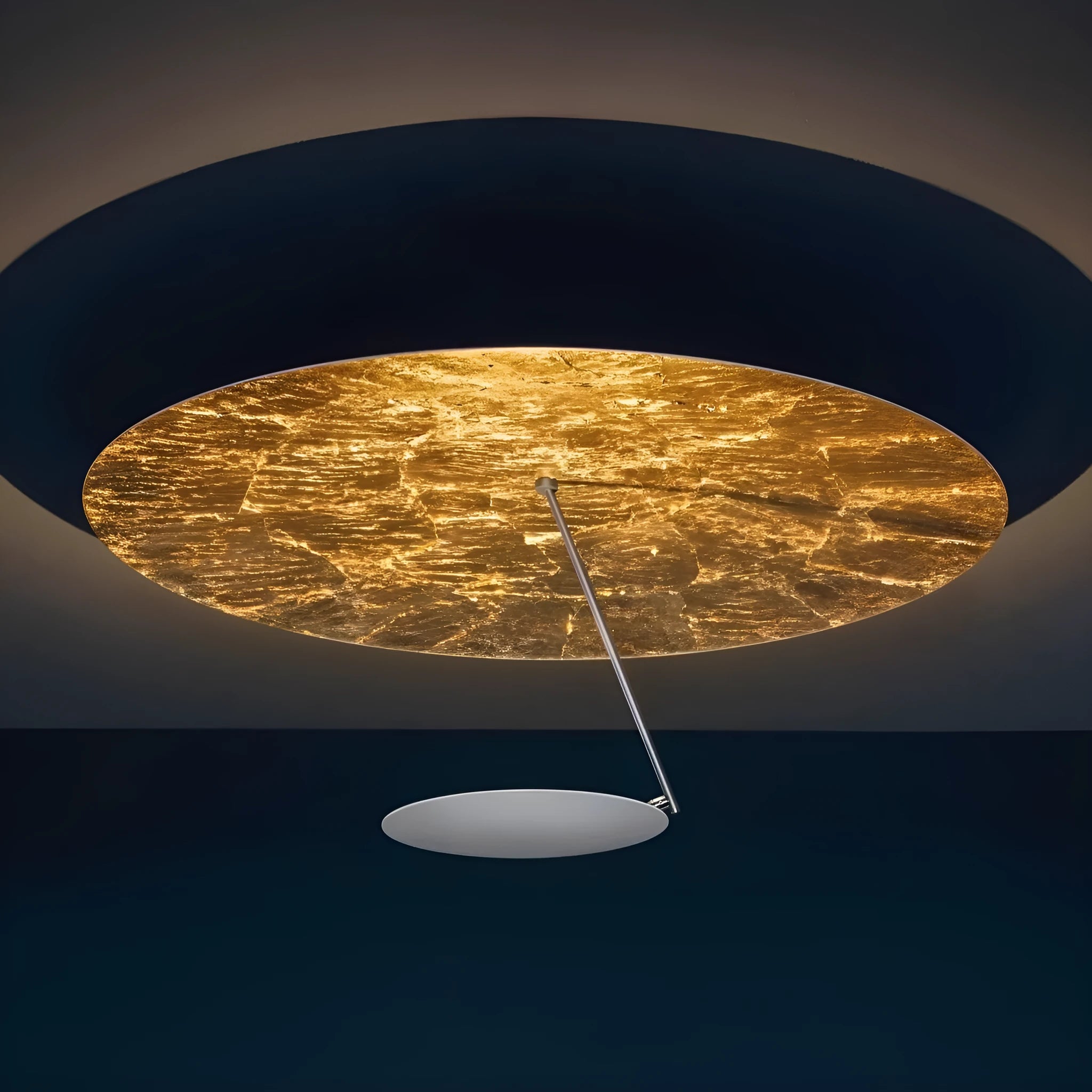 Iron ceiling lamp with warm LED lighting in white or white gold finish, 50cm diameter