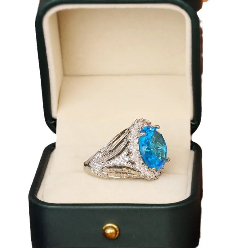 Italian Court retro hollow women's ring in white steel electroplated brass with filigree openwork design