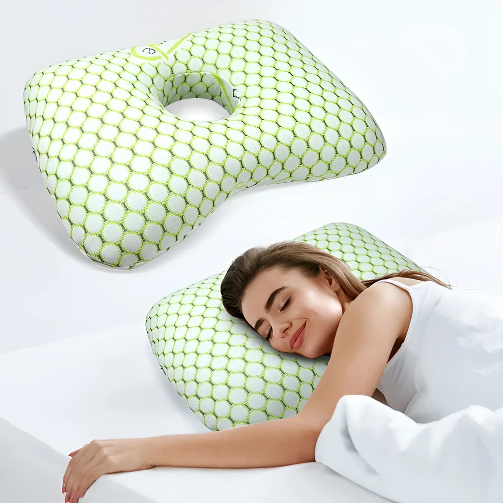Single-hole ear pillow in plaid grey with detachable cover, shown with dimensions 39cm by 28cm.