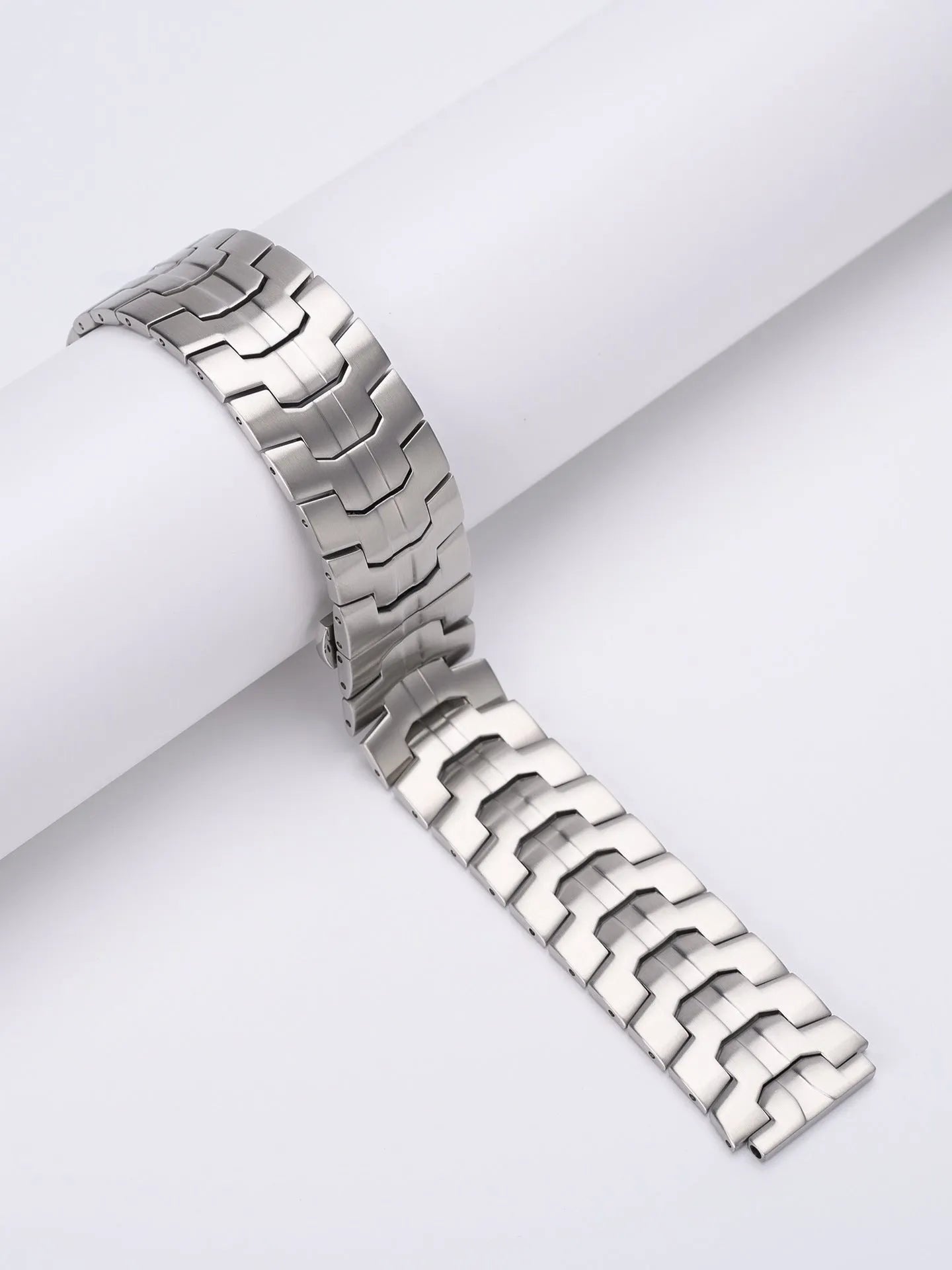 Stainless steel watch band for Samsung Galaxy Watch in silver, black, titanium, blue and coloured options.