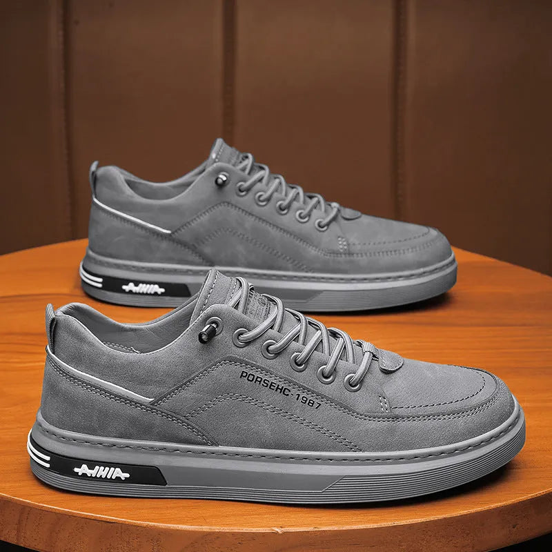 Men's waterproof casual shoes with round toe and non-slip rubber soles in khaki colour