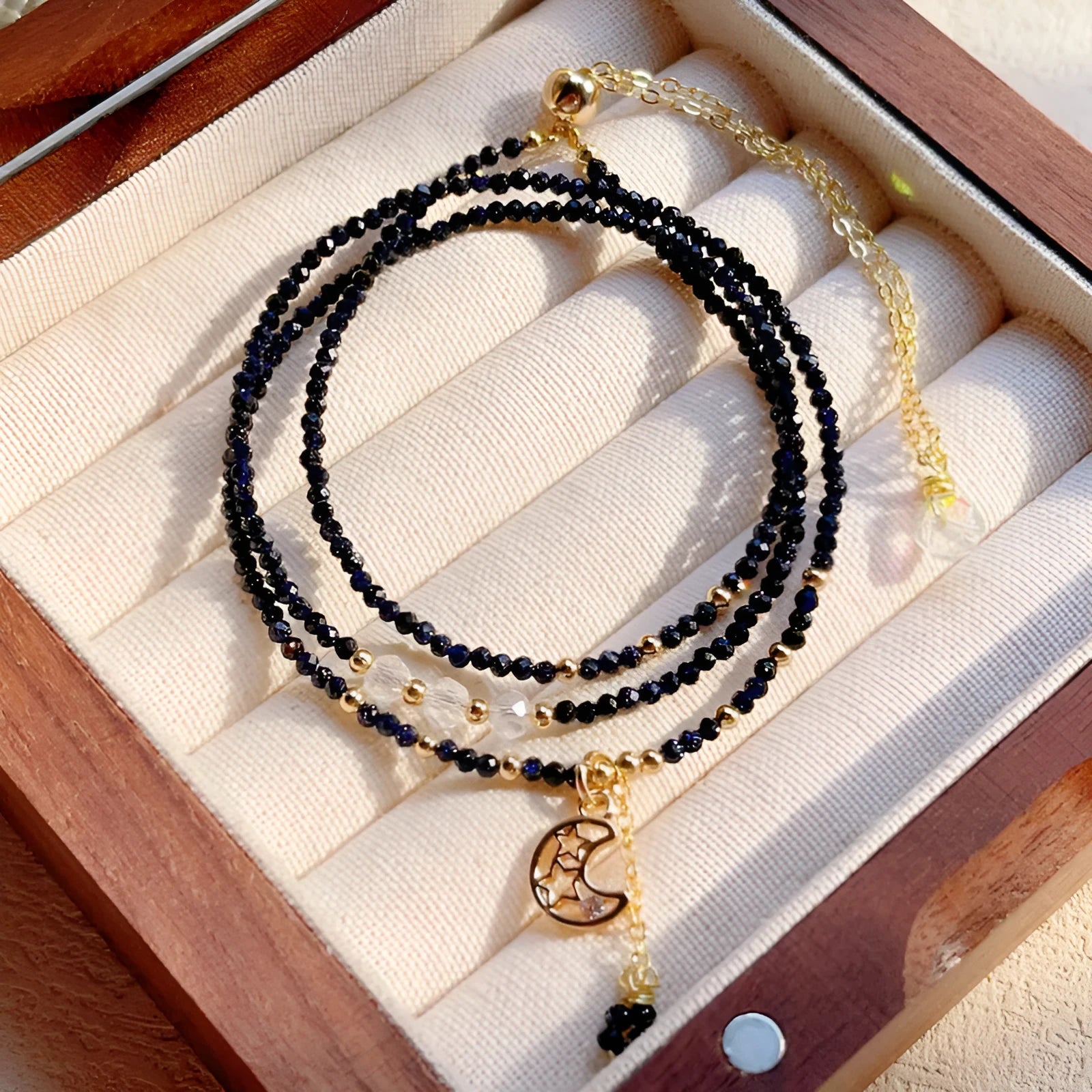Blue gold sand stone cut three-ring bracelet for women with manual craftsmanship details