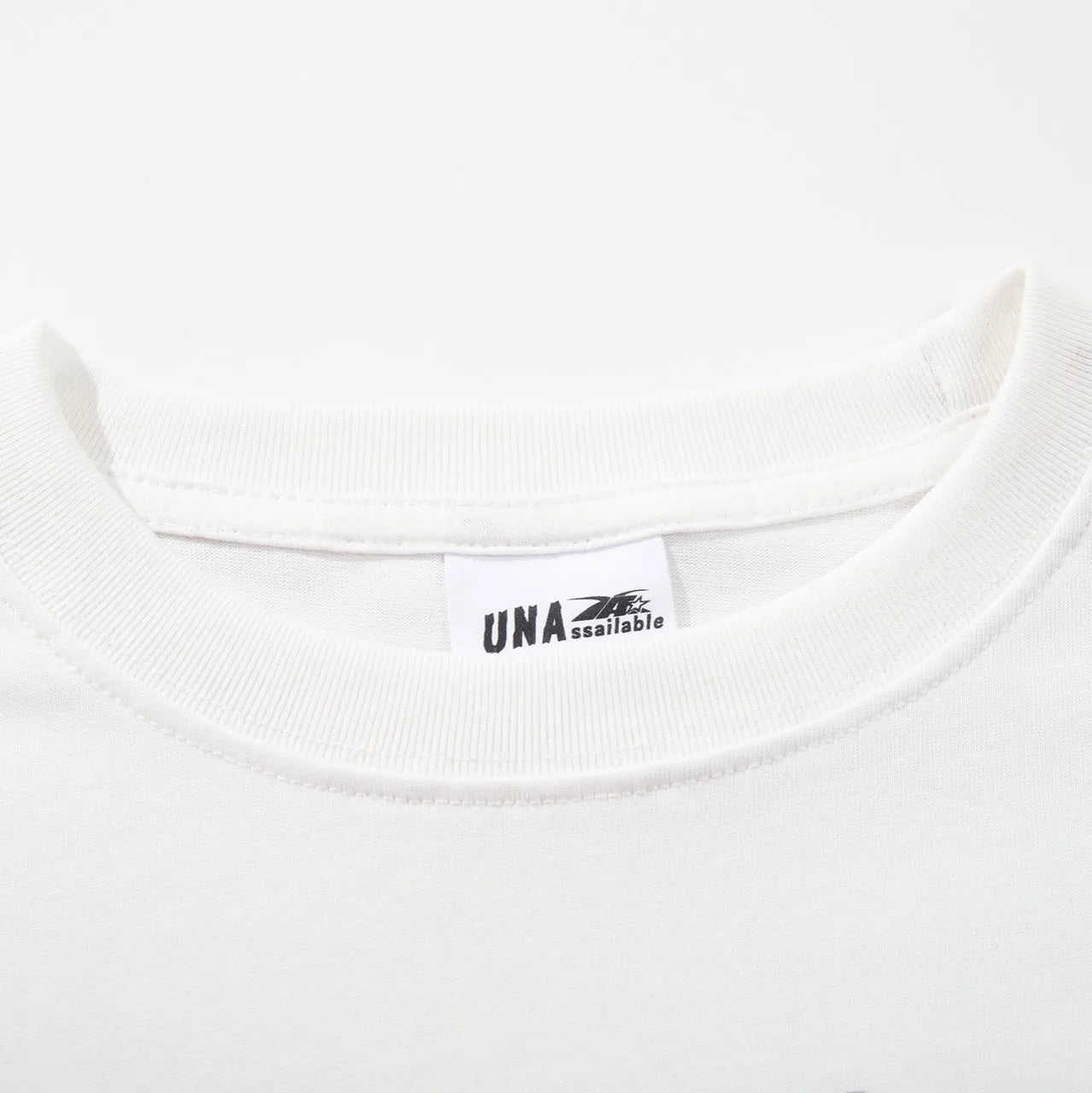 Men's retro printed cotton T-shirt with short sleeves and loose fit in white or black colour options