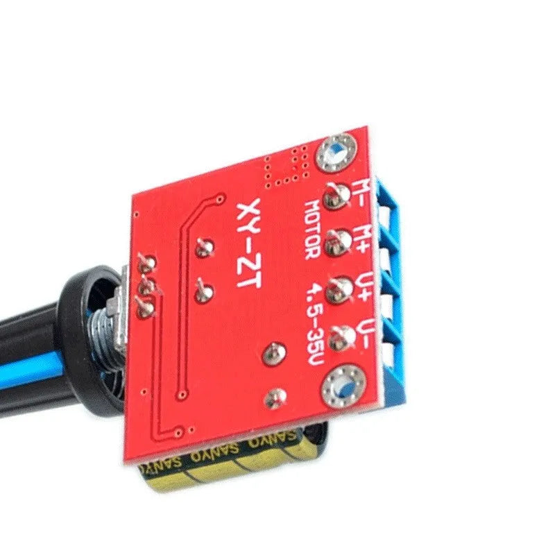 PWM DC motor speed controller with adjustment knob for 5V-35V systems up to 5A