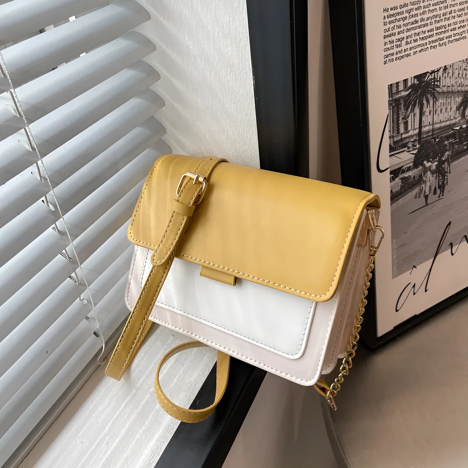 Small PU chain messenger bag in horizontal square shape with double shoulder strap, 14.5x19.5x8cm