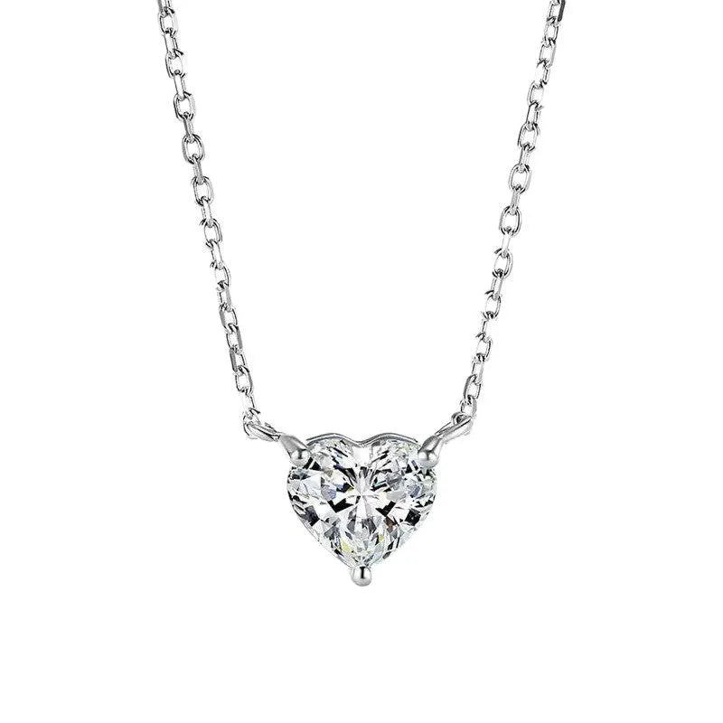 Silver-coloured women's necklace with heart pendant on delicate chain