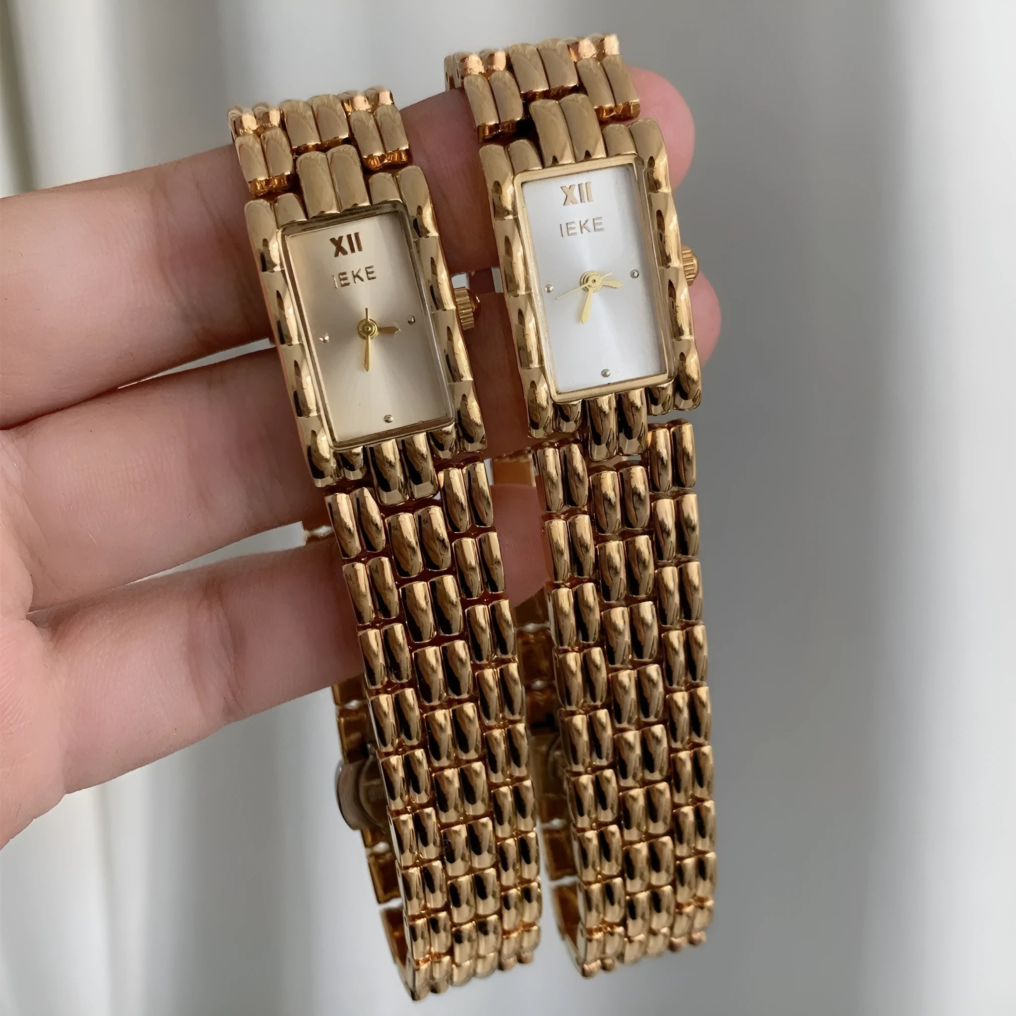Women's stainless steel bracelet watch with 15mm dial and butterfly clasp in silver and gold colour options