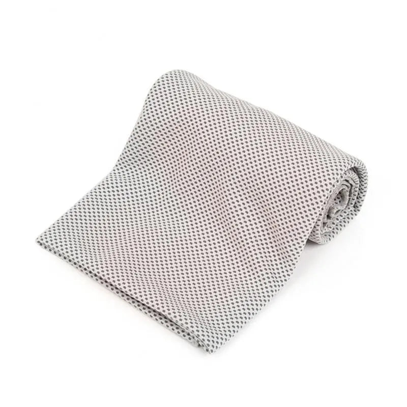 Sports cooling towel in microfiber mesh, 30x90 cm, available in blue, gray, green, purple, red