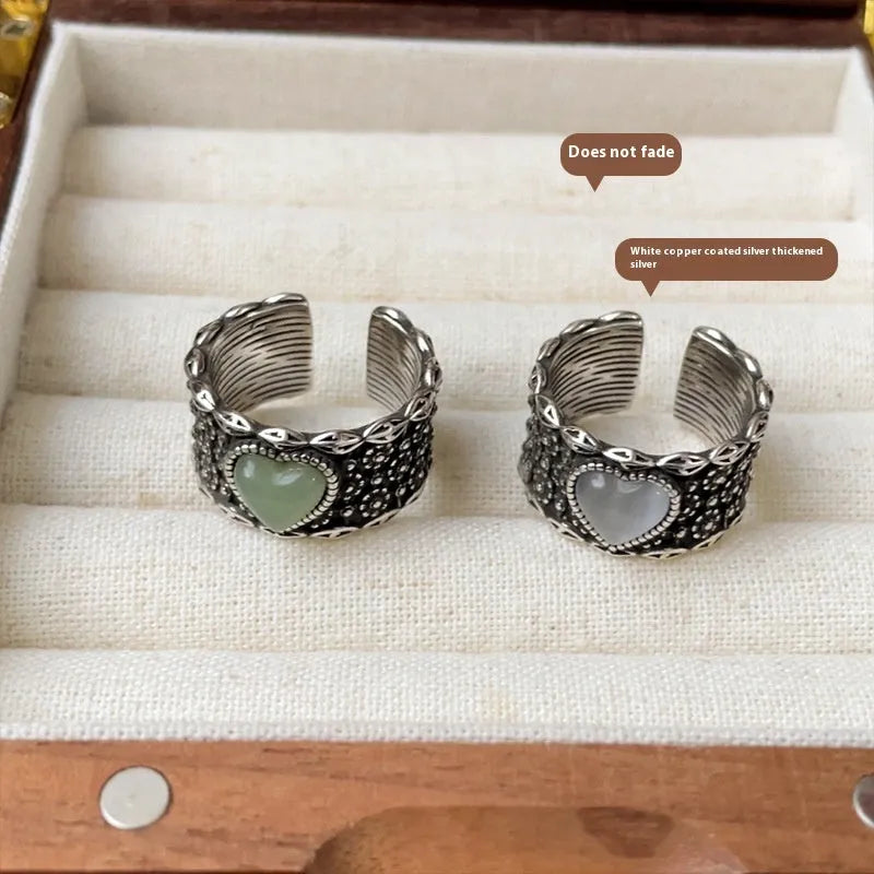 Retro wide-faced heart-shaped adjustable ring in white and green colours