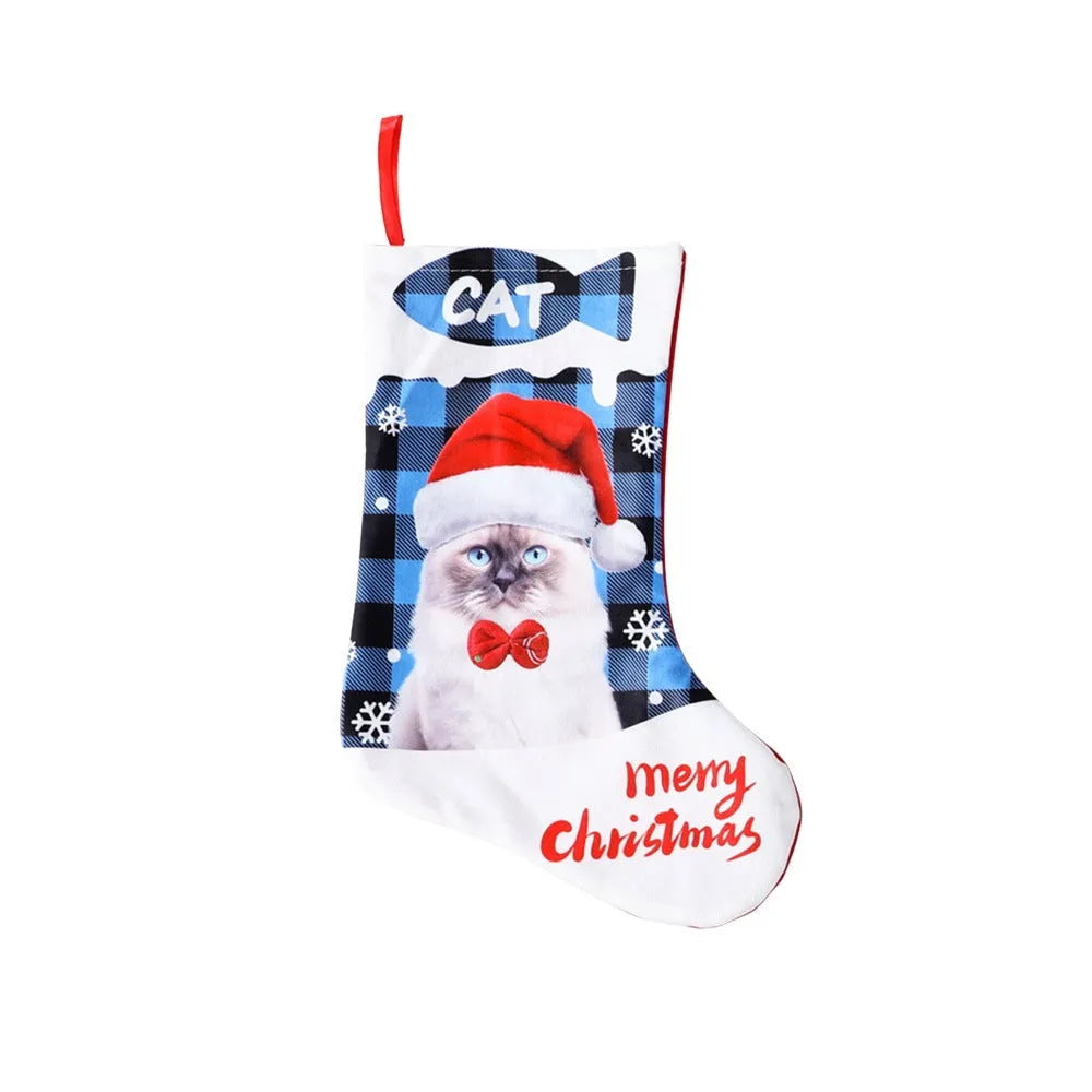 Green and black plaid cat cloth Christmas decoration measuring 26x36cm with Puppy Cat design