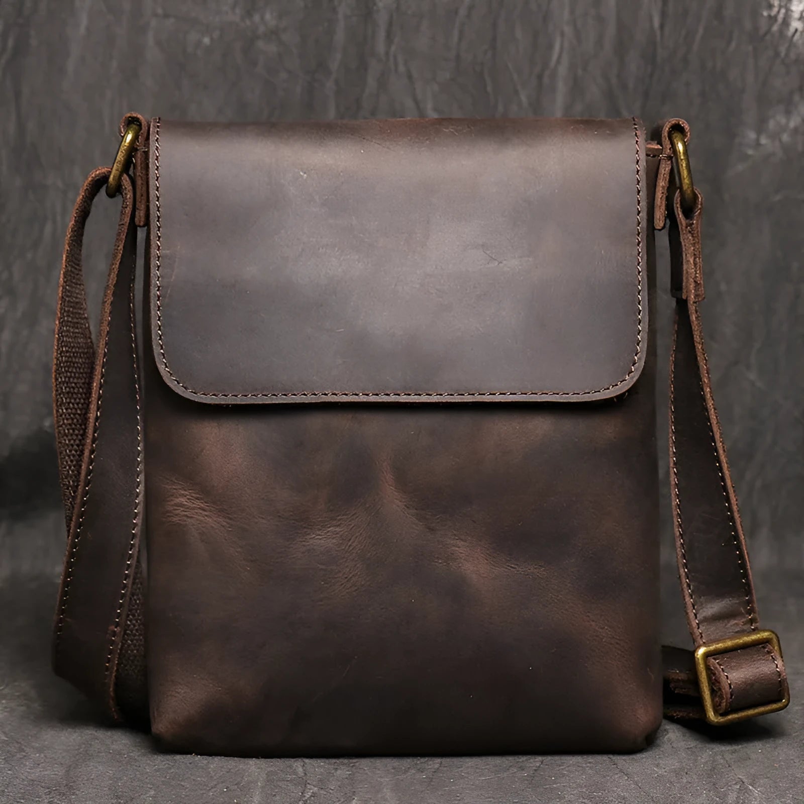 Retro genuine leather messenger bag for men solid colour black daily use