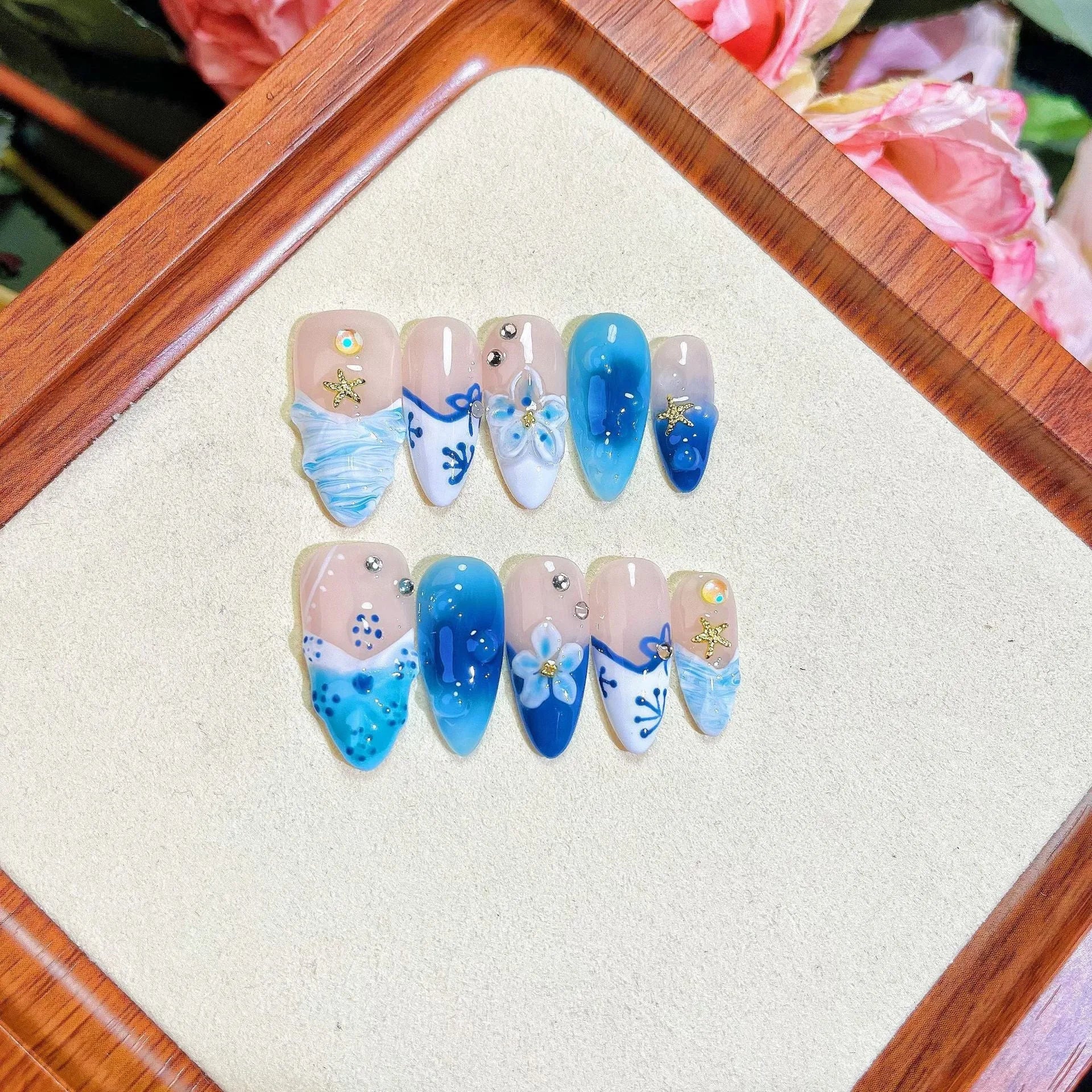 Blue hand-painted carved summer ice transparent fake nails plastic set sizes XS S M L