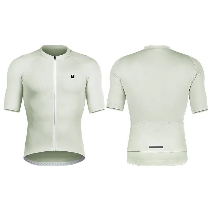 Short-sleeve cycling jersey in polyester with moisture-wicking fabric, available in multiple colours, front view