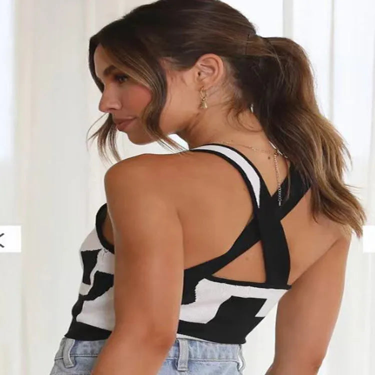 Women's U-neck camisole vest in polyester fabric with exposed navel street fashion styling