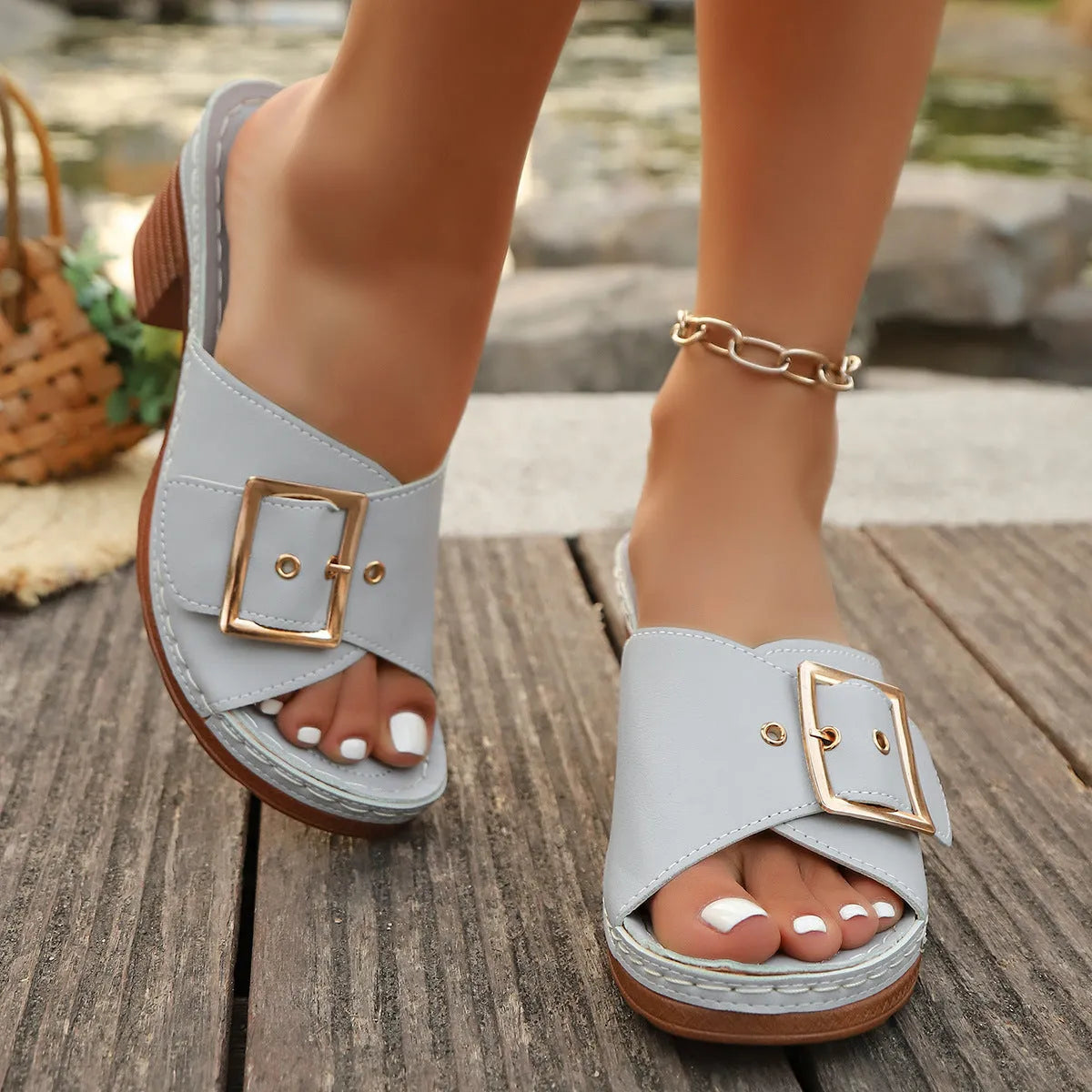 Women's retro chunky heel buckle slippers in black and light blue colours