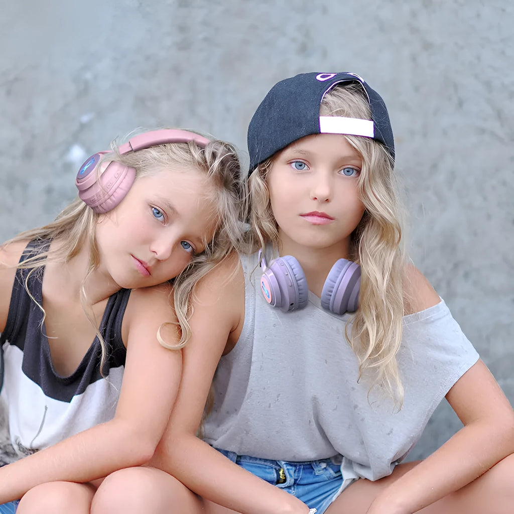 Wireless children's headphones with RGB lights in bunny pink or purple colour