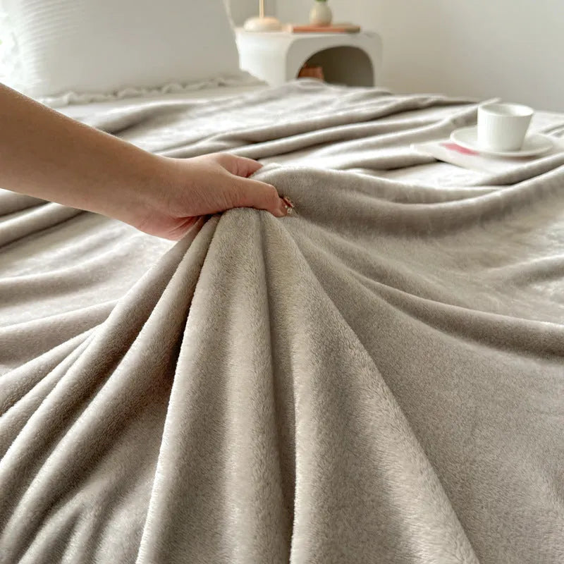 Class A milk velvet blanket in light coffee bear colour, double-sided brushed finish, cartoon anime pattern, size 150x200cm